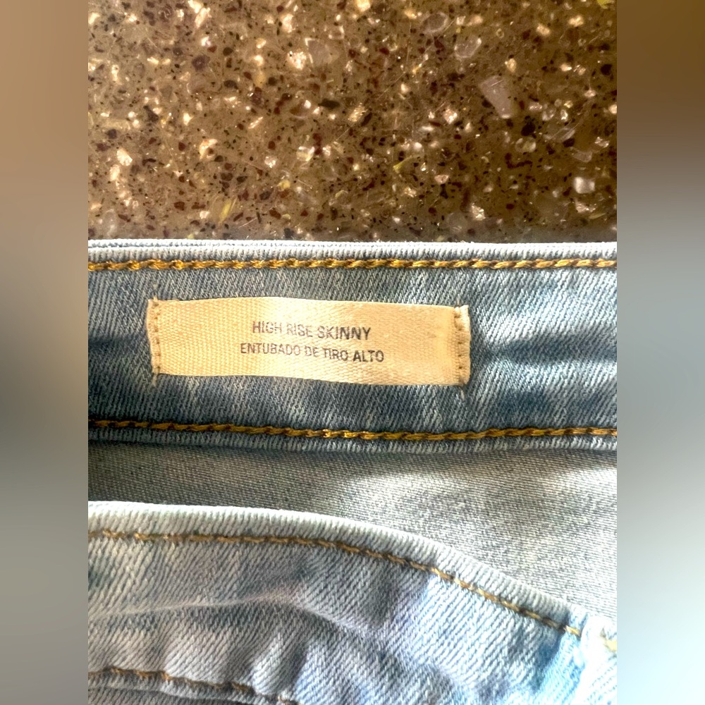 Universal Thread Medium Wash High Rise Skinny Jeans | Denim | Classic - Picture 8 of 11